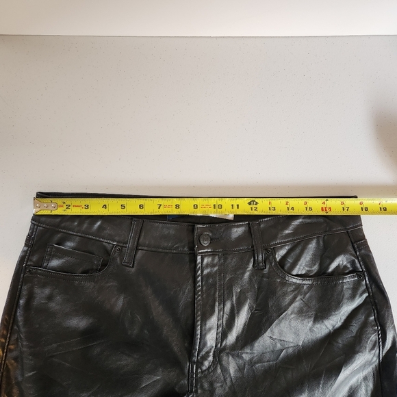 Old Navy High Rise OG Straight Faux Leather Black Ankle Pants Size 14 Minimalist - Picture 7 of 10